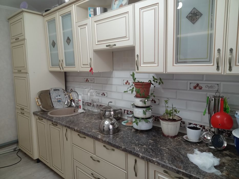 Продам кухонную гарнитуру