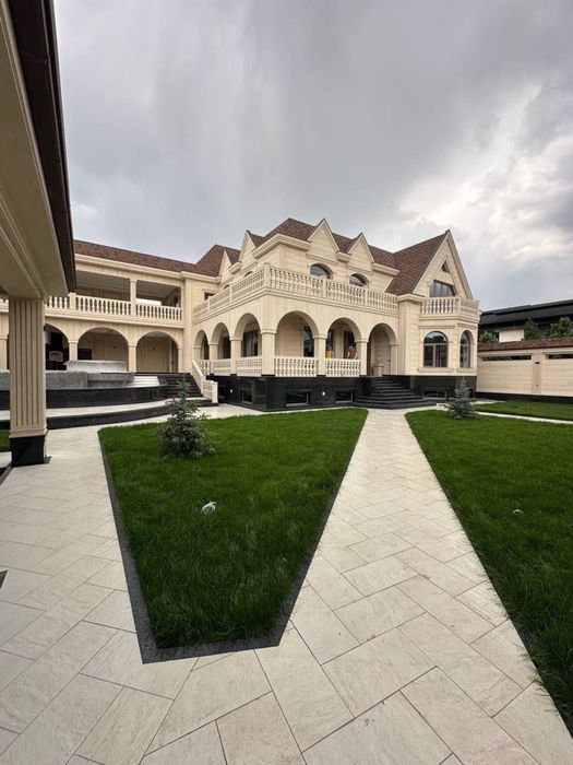 Евро дом 9 соток 3уровней 7комнат со всеми удобствами срочно