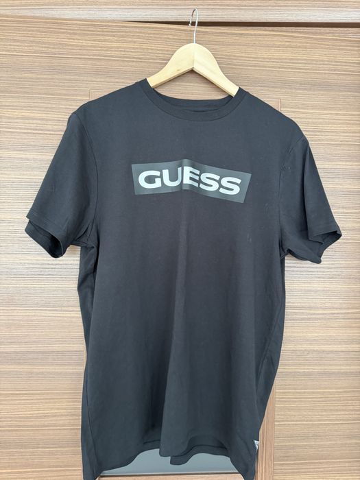 Чисто нова мъжка тениска на Guess