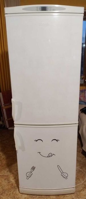 Хладилник Gorenje с долна фризерна част