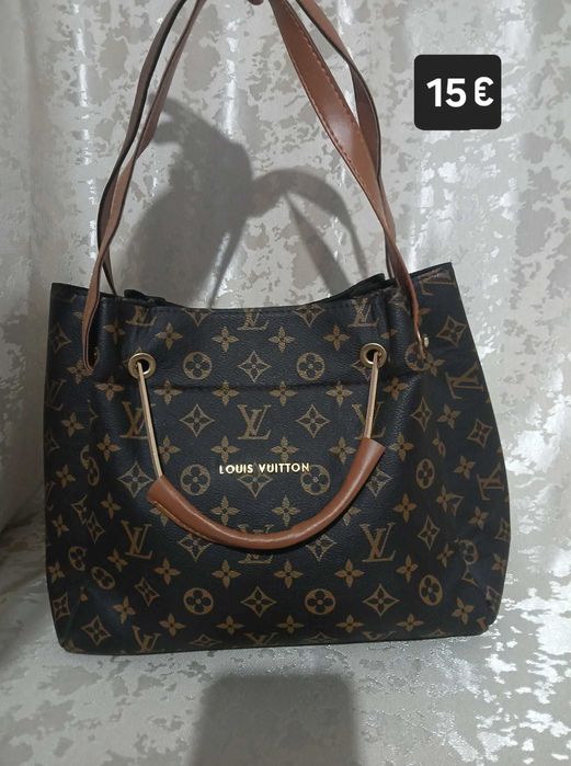 Дамски чанти и ранички!