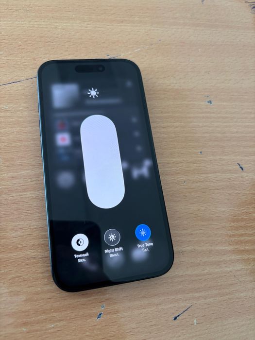 Продаю айфон 16 128