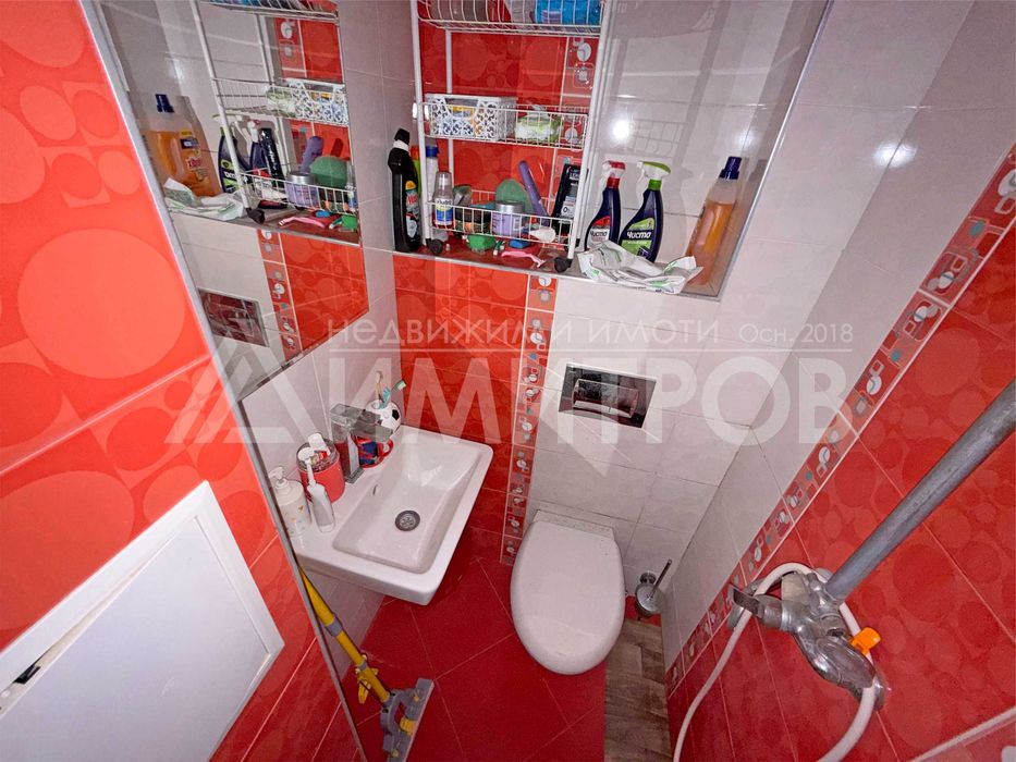 Продава двустаен тухлен апартамент в гр. Каспичан. ТОП център на града!