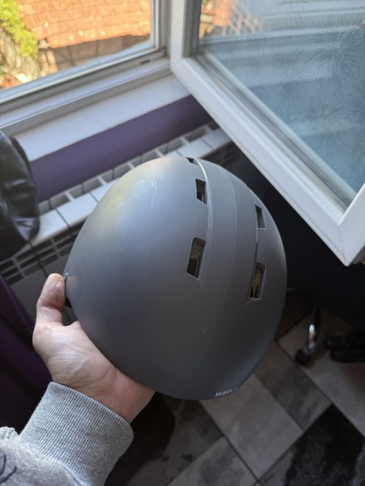 Каска за ски или сноуборд