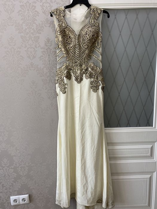 Палатье вечернее в пол макси