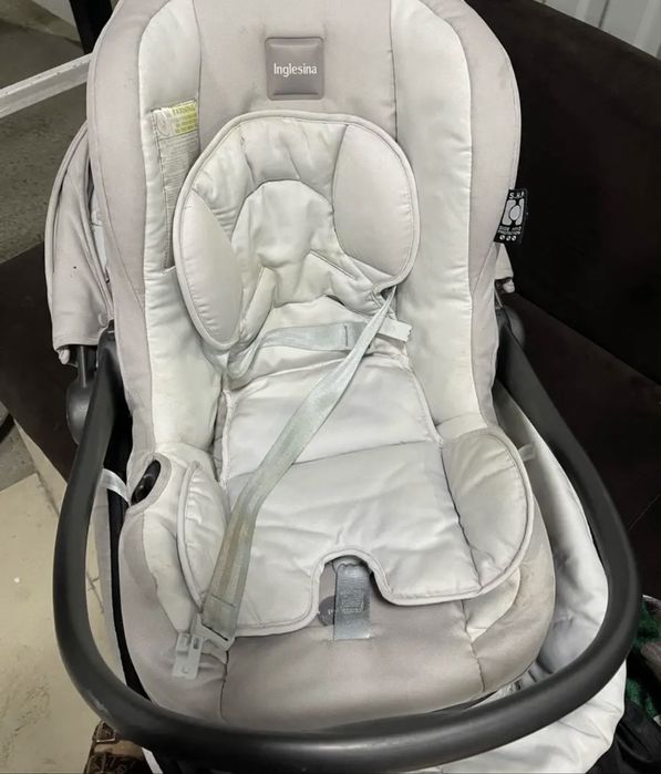 Продается коляска 3в1