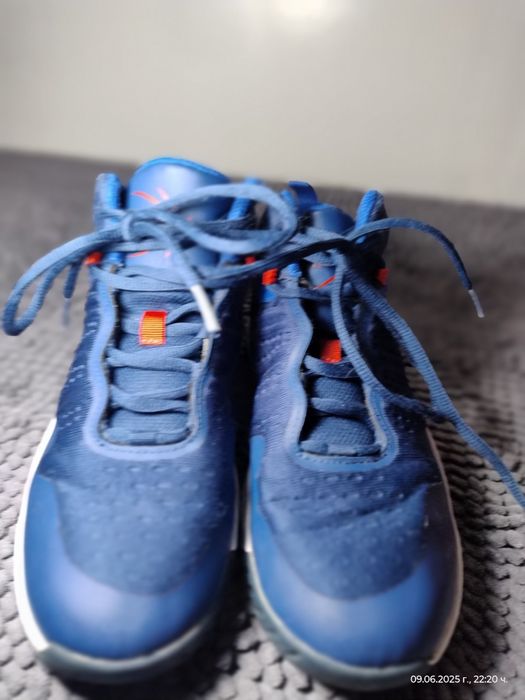 Продавам Детски Маратонки