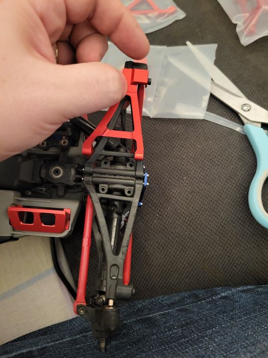 Traxxas slash brate suspensie aluminiu
