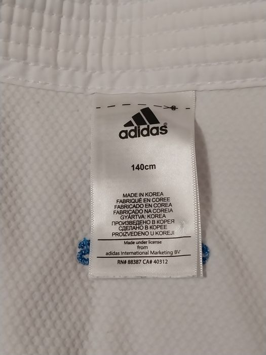 Кимоно каратэ WKF