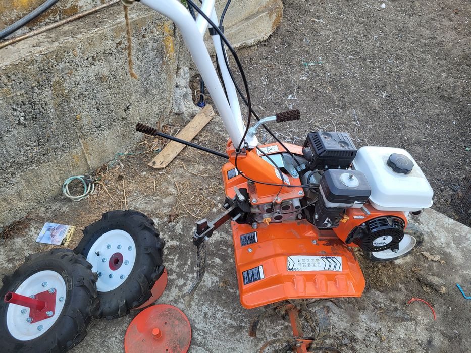 Motosapa ruris cu roti si sape