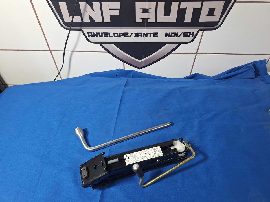 Cric AUTO OEM Peugeot 206 308 - CITROEN NOU