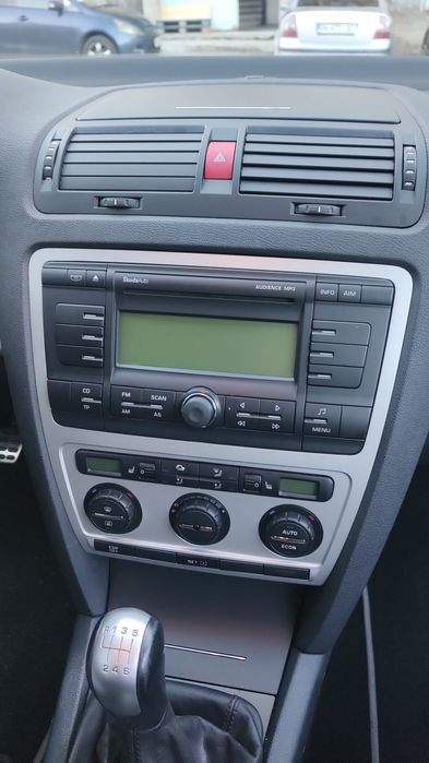 Шкода Октавия 2 VRS 2.0 турбо бензин.