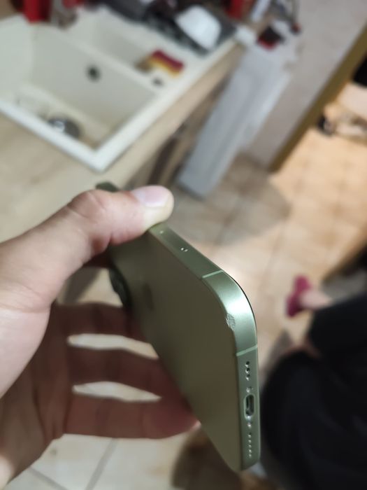 Iphone 17 Green Sage