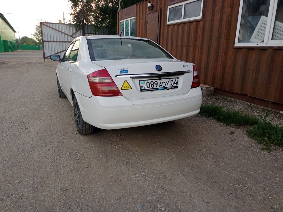 Продам джили sc7 2014года