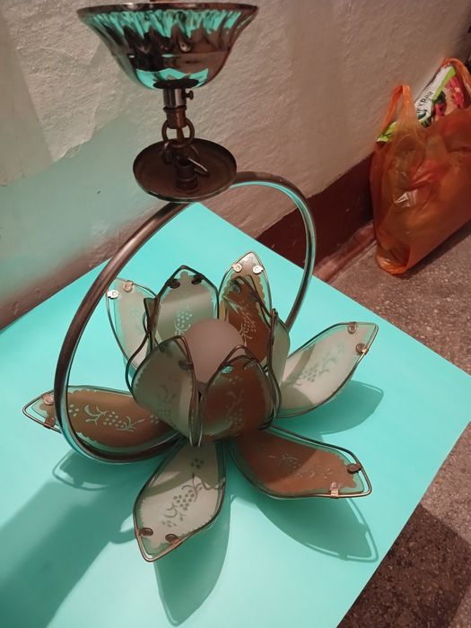 Продам  люстру  китайскую