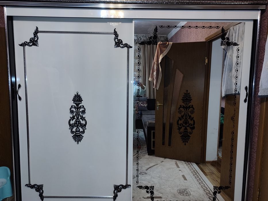 Продам спальный гарнитур