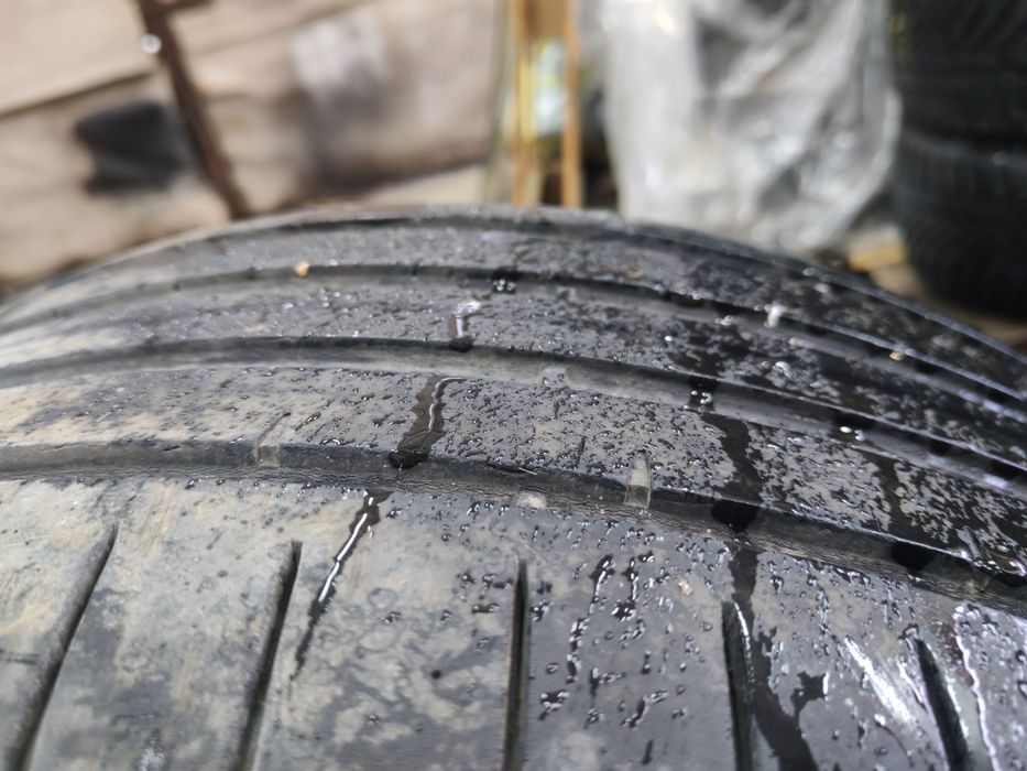Гуми летни 17" 225/50/17 дот0222 Dunlop sport maxx