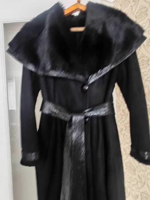 Продам дублёнку облегченная Турция