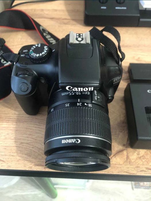 Canon EOS 1100D, отличное состояние