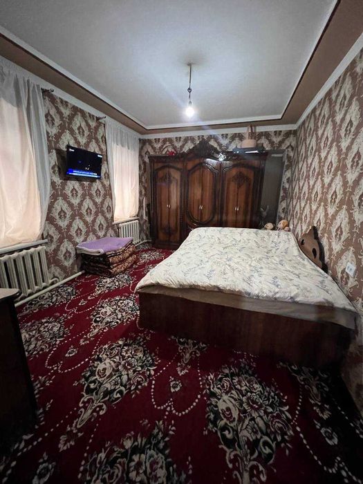 Мирабадский район  2.5. сот. 5 комн Срочно, Недорого ! (улица Фитрат)