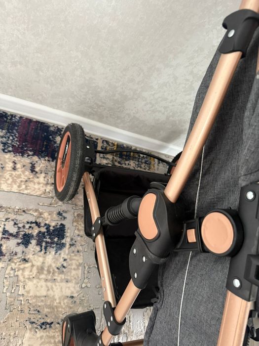 Продам коляска Teknum