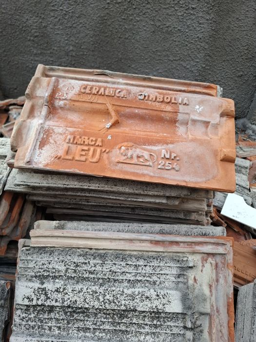 Țiglă in stare buna