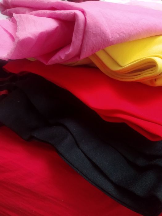 Продам ткани, материал 1*3м и 1.5*2м в основном