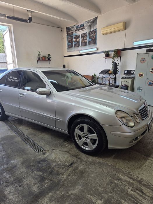 Proprietar vand Mercedes E220 diesel automat