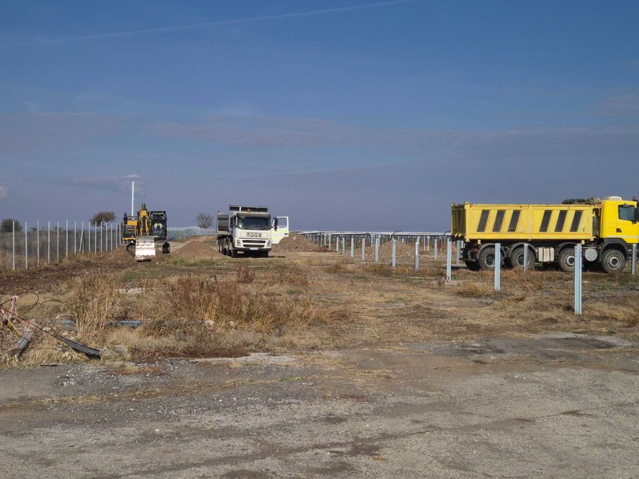 Багер под наем Сливен | CAT,Hyundai | Самосвали | Manitou | Водоноска