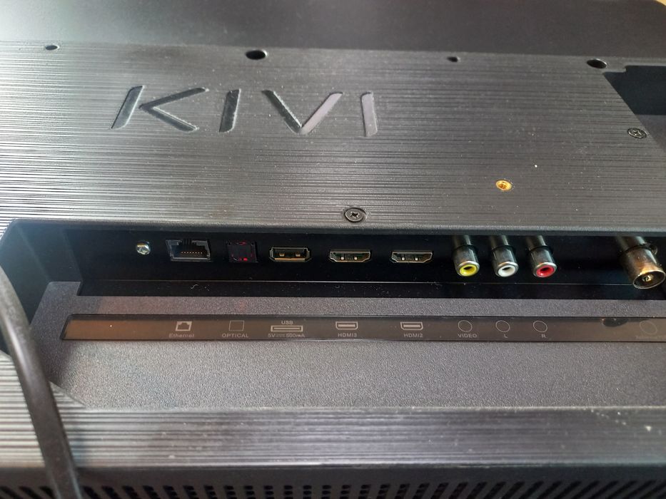 Телевизор KIVI 32 дюйма смарт