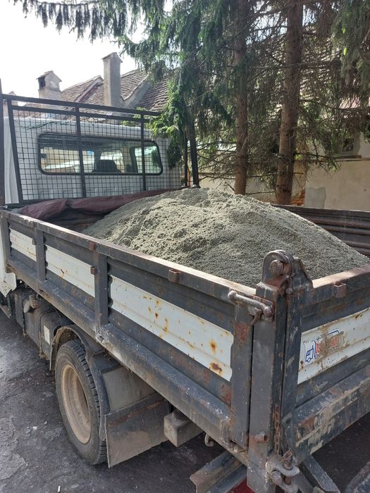 Isuzu NPR basculabil