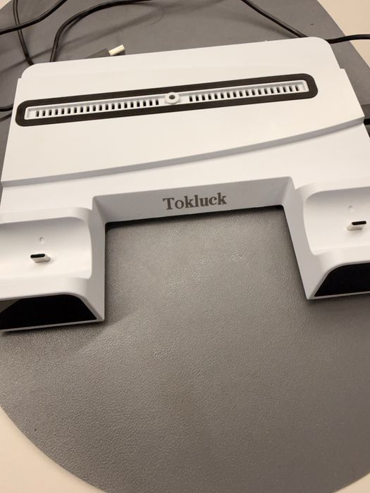 Suport cu ventilare si incarcare ps5