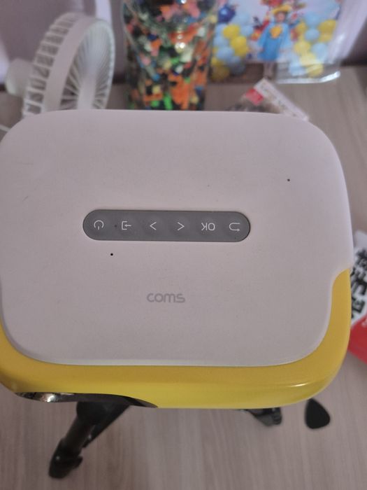 Проэктор продам.