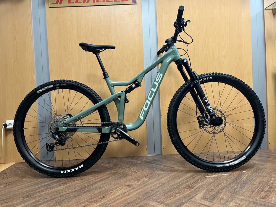 +MTB Focus THRON 6.9/29"/M-size/Suspension Full 130+