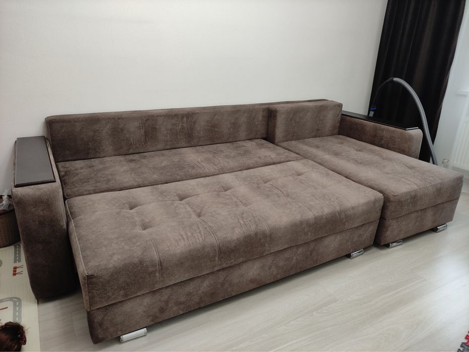 Продам диван + шторы в подарок