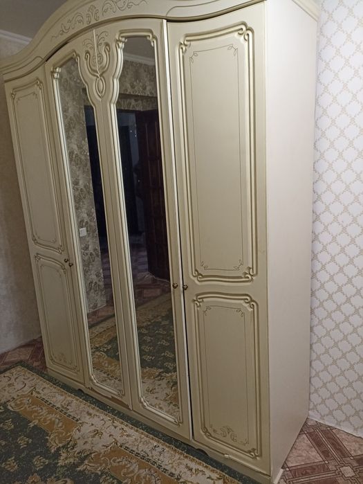 Комнатная мебель