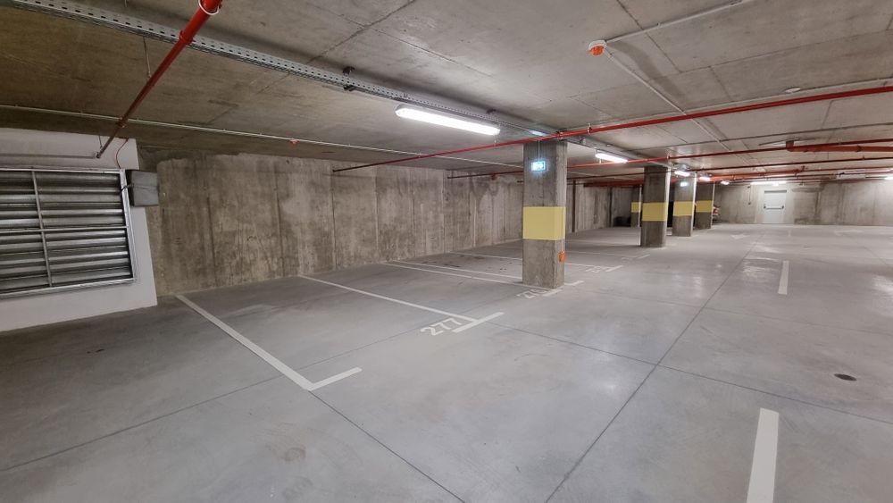 Дава се под наем Гараж / Паркомясто в София, Дианабад - 13 кв.м за 153 € - Снимка #1