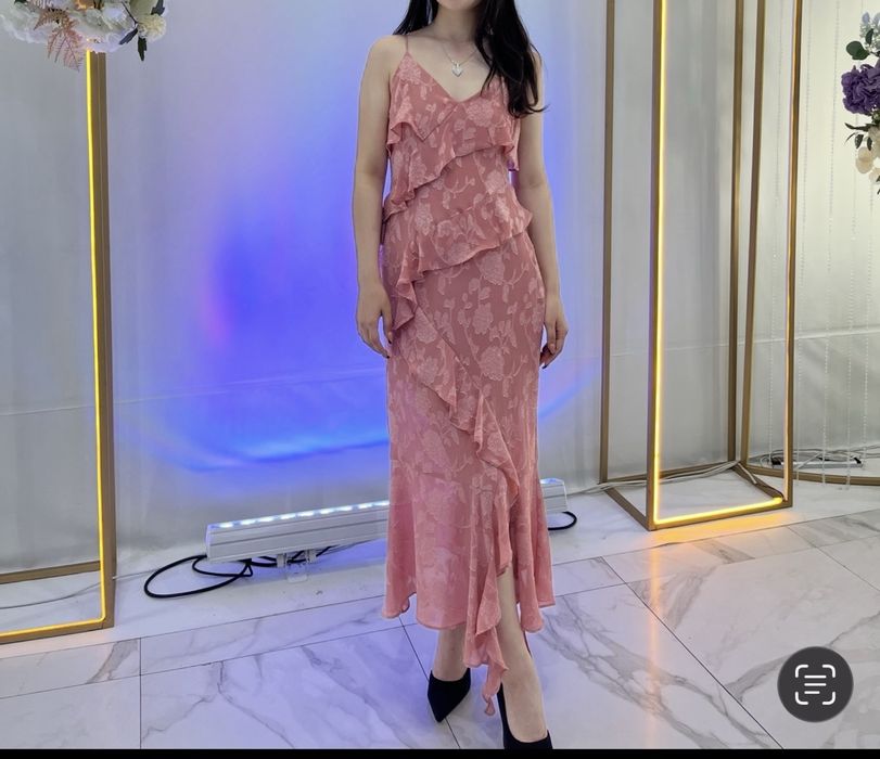 Продам платье xs