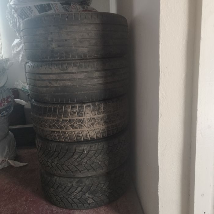 Шины (баллон) на 17 и 18