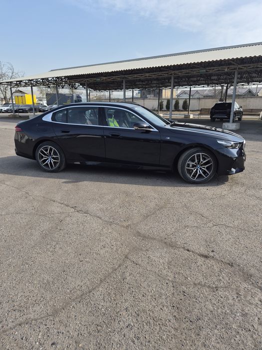 Bmw i5 40L  2025