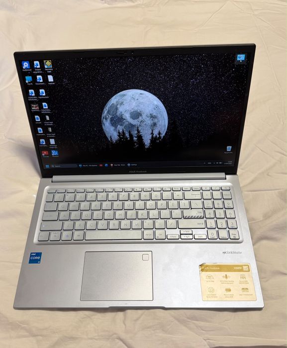 ASUS Vivobook X1502ZA | i5-12500H | 8GB RAM | 500GB SSD