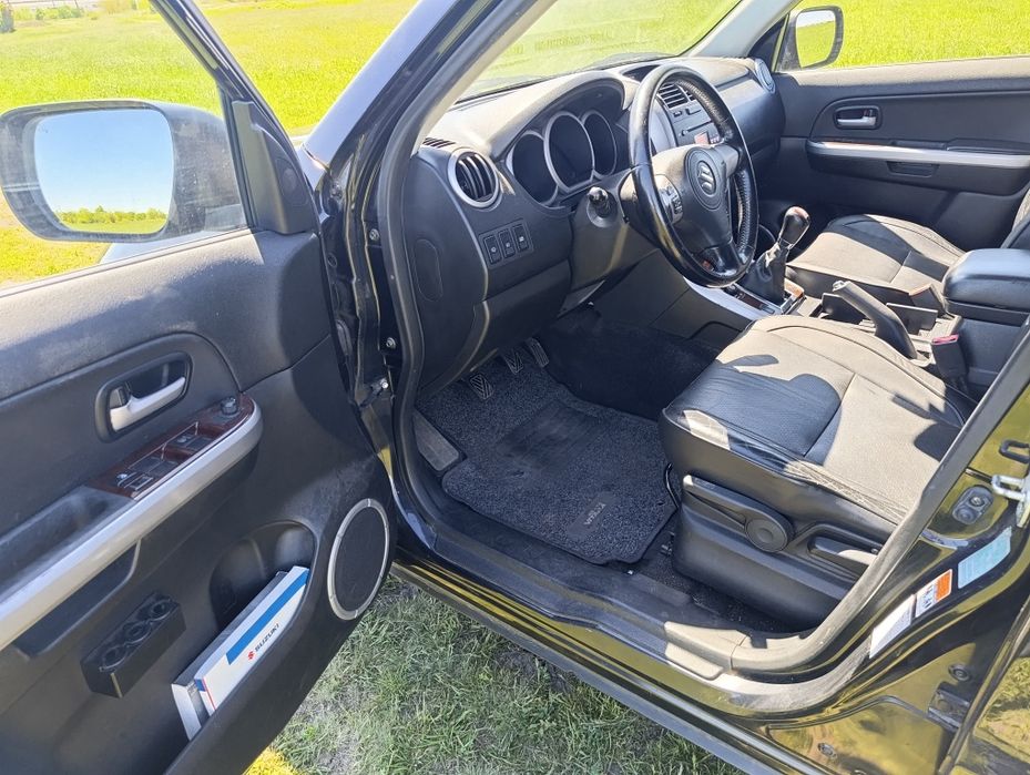 Vând Suzuki Grand Vitara