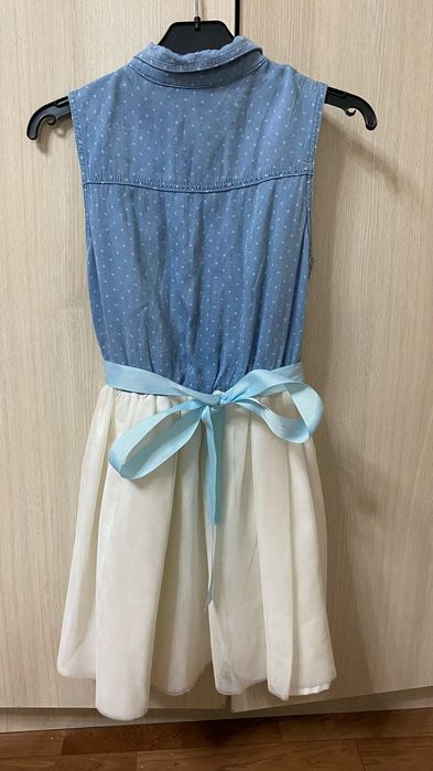 Платье детское продам