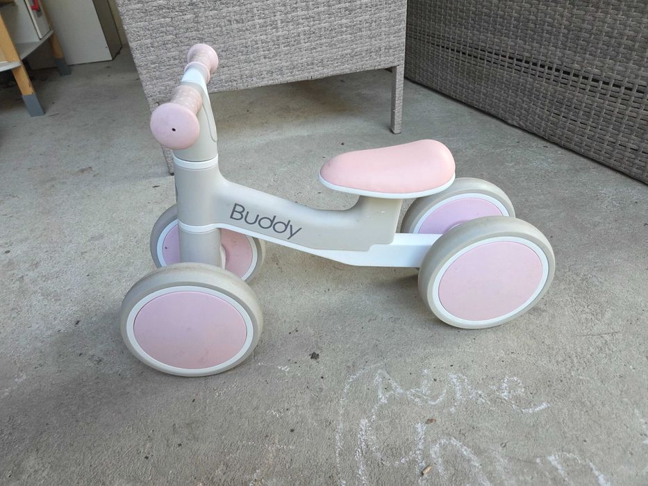 Продавам баланс колело