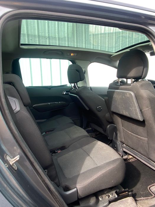 Peugeot 5008 7 locuri 2.0 HDI
