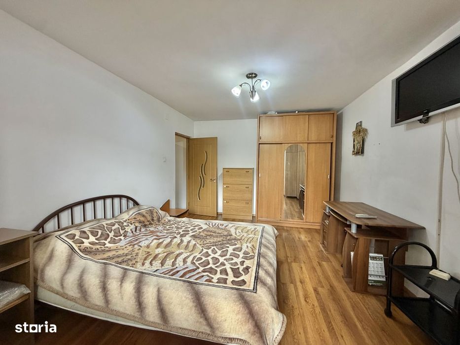 Apartament 1 camera, decomandat, etaj 3, zona Dambovita — fotografia 3