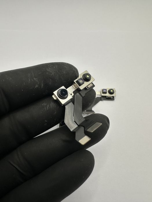 Camera fata+ face id iPhone 13