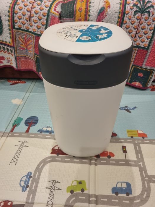 TOMMEE TIPPEE Хигиенен кош за памперси TWIST&CLICK БЯЛ
Меню
Магазини
М