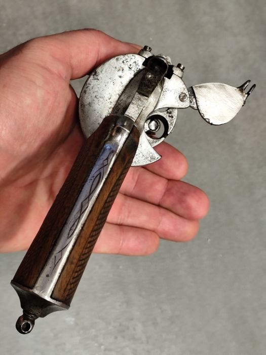 Lefaucheux 1860 / Офицерски Револвер / Пищов