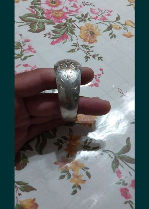 продам безык серебро